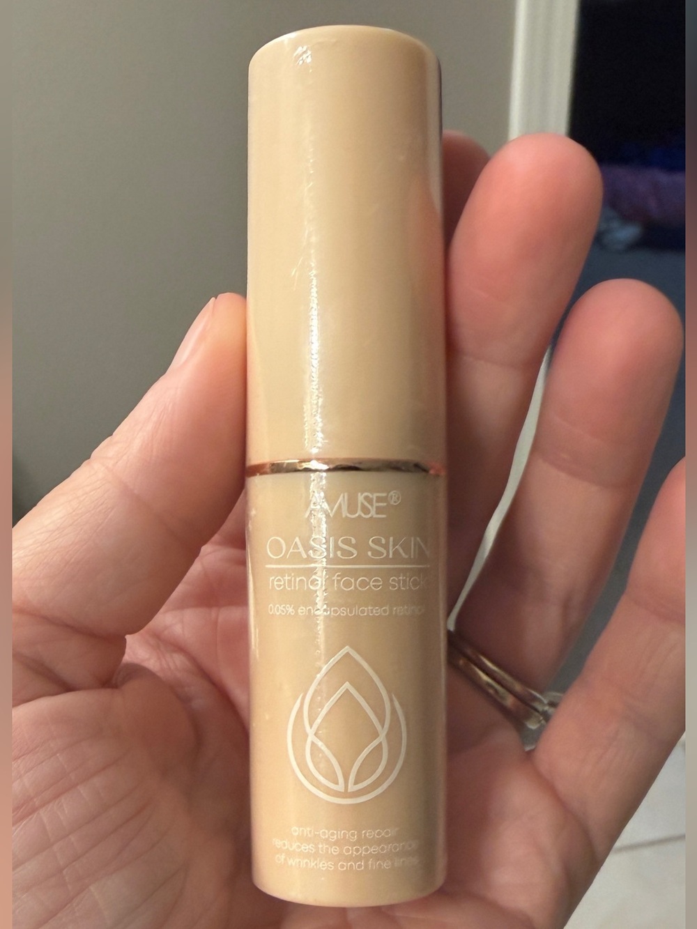 Amuse Oasis Skin Retinol Face Stick — Light Beige